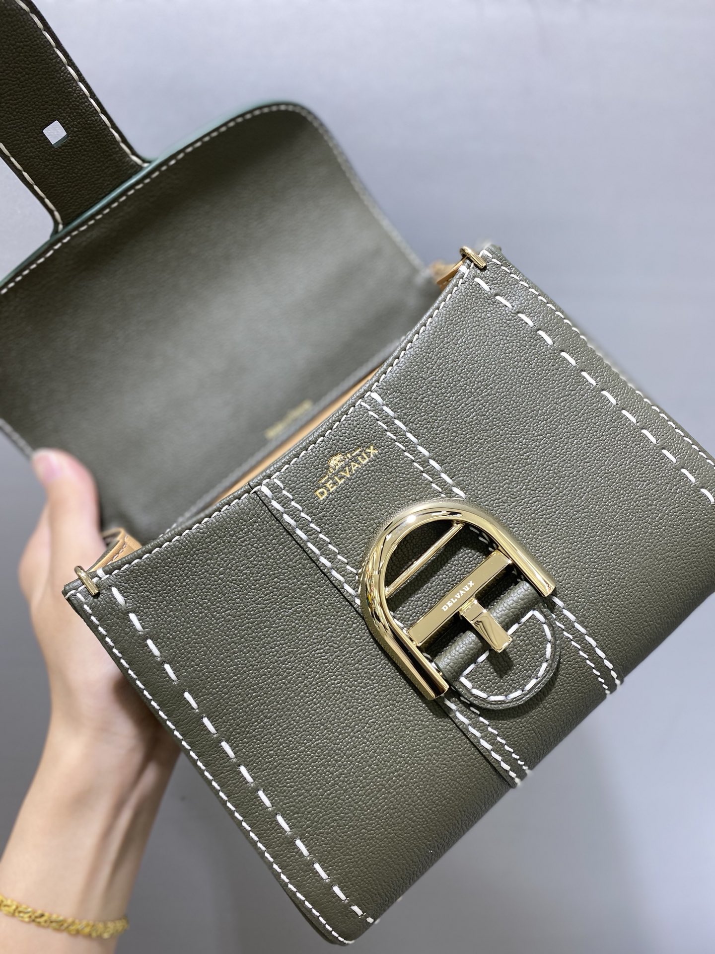 델보 브리앙 박스백 미니